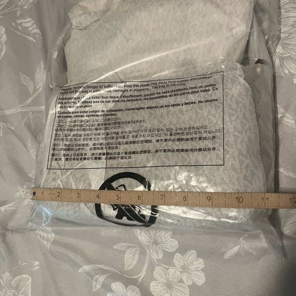 Michael Kors Tan Studded Shoulder Bag - Picture 8 of 10